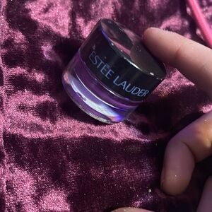 Estēe Lauder Pure Color Stay on shadow paint 09 Neon Fuchsia